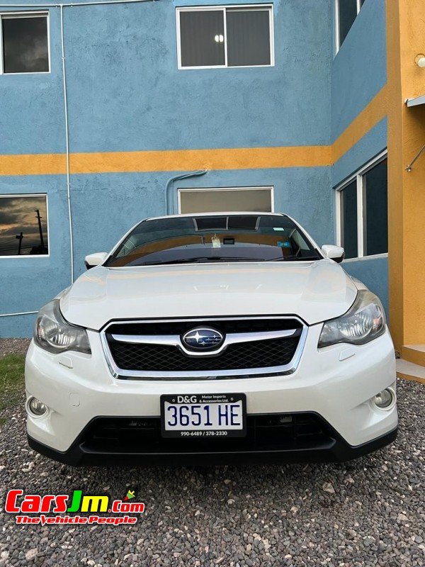 2014 Subaru Xv image1