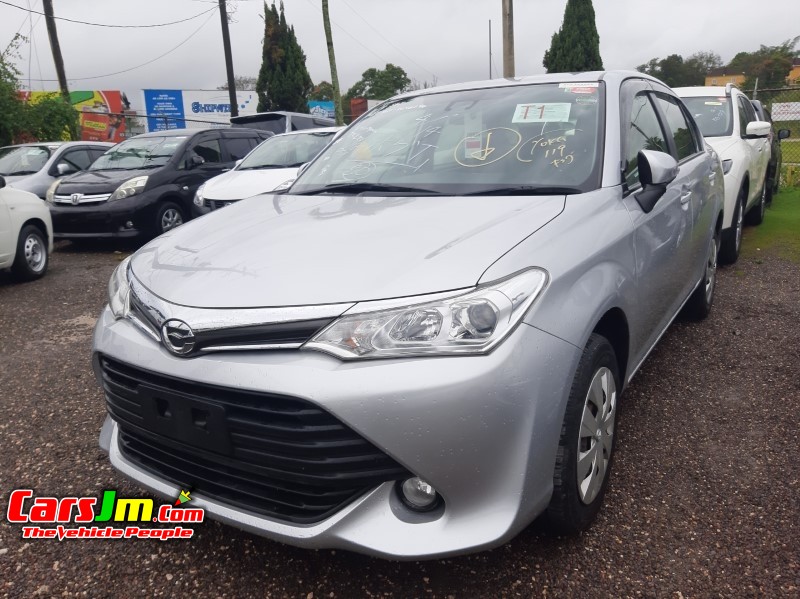 2017 Toyota Axio image0