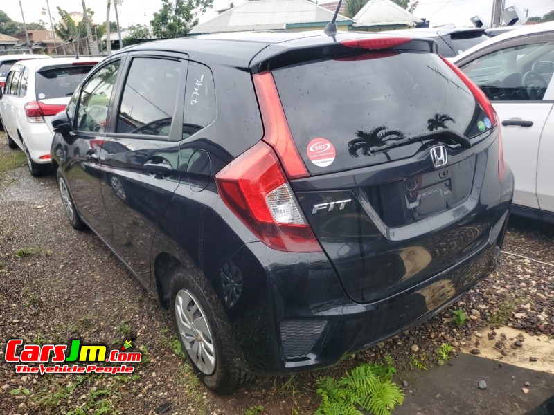 2015 Honda Fit image1