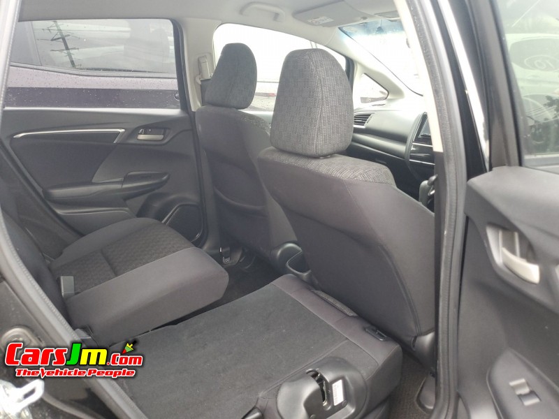 2015 Honda Fit image2