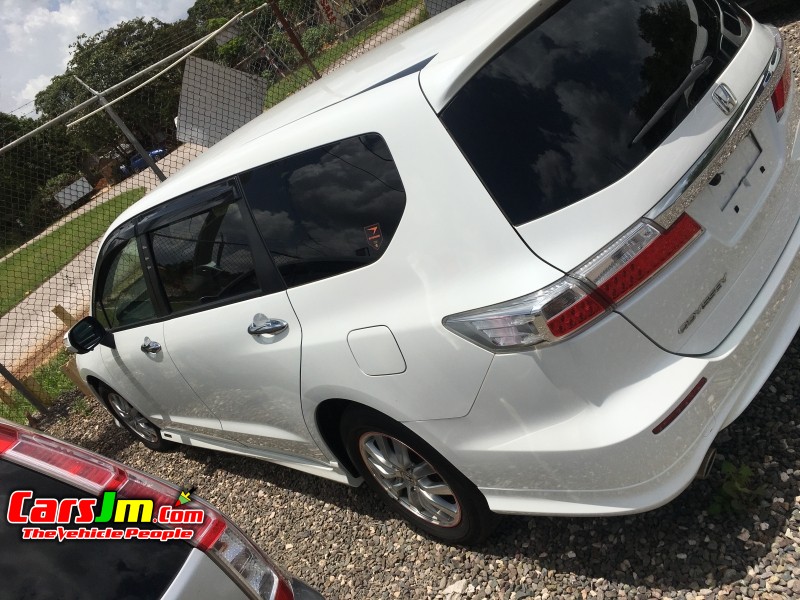 2013 Honda Odyssey image1