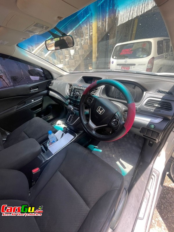 2017 Honda CRV RVSi image2