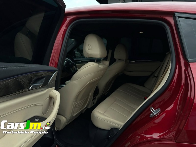 2019 BMW X4 image4