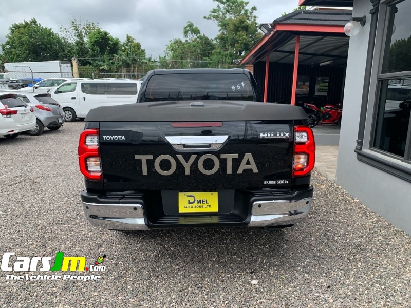 2021 Toyota Hilux image6