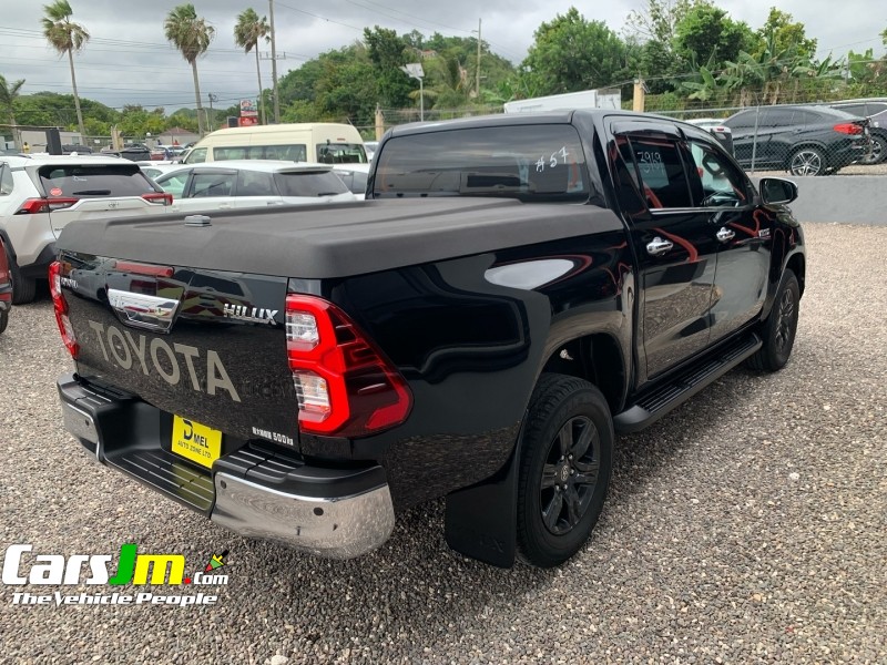 2021 Toyota Hilux image7