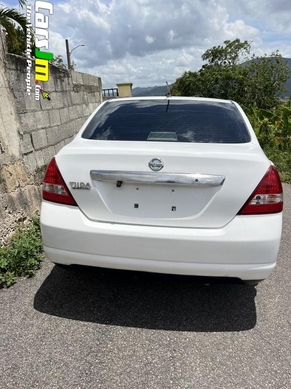 2012 Nissan Tiida  image3