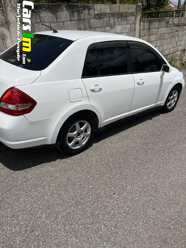 2012 Nissan Tiida  image4