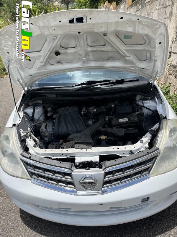 2012 Nissan Tiida  image7
