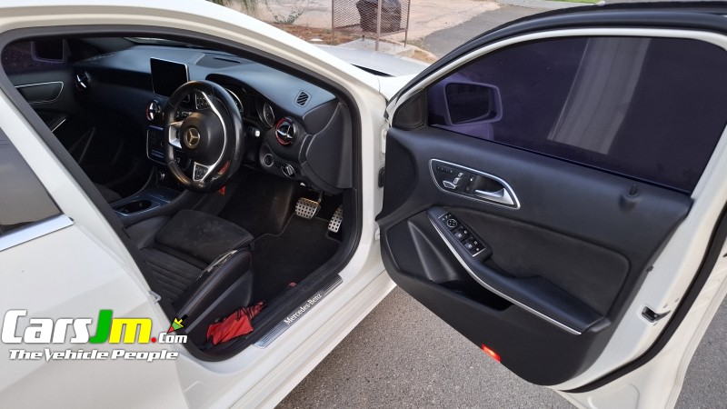 2016 Mercedes Benz A250  image7
