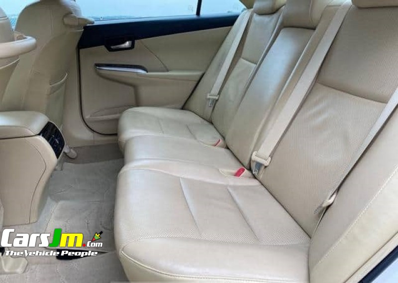 2018 Toyota Camry image3