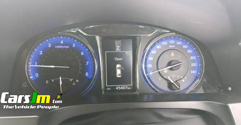 2018 Toyota Camry image9