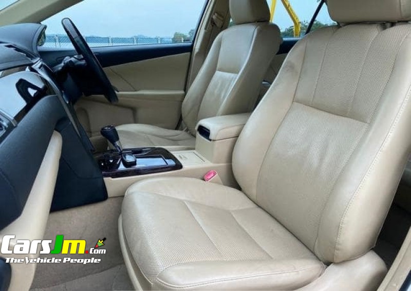 2018 Toyota Camry image10