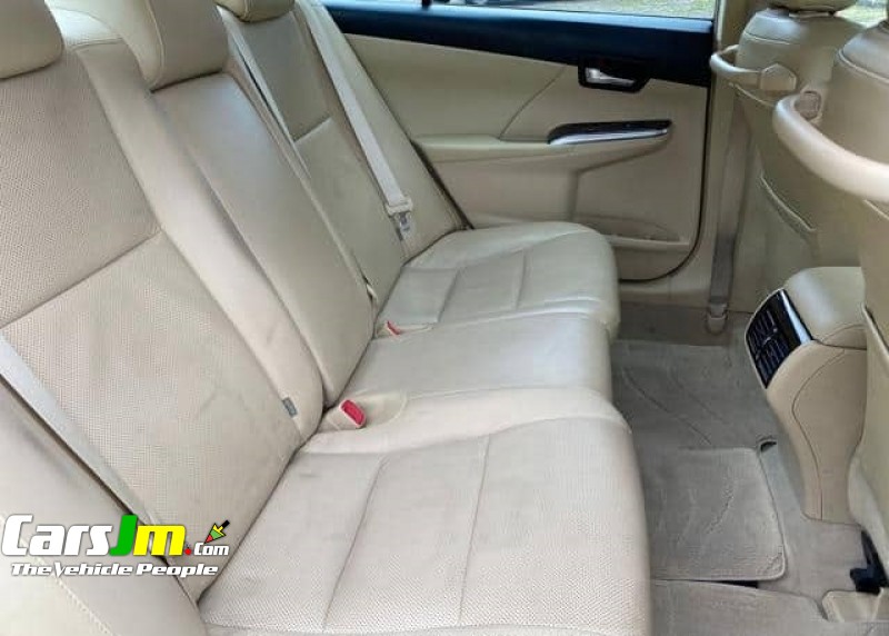 2018 Toyota Camry image12