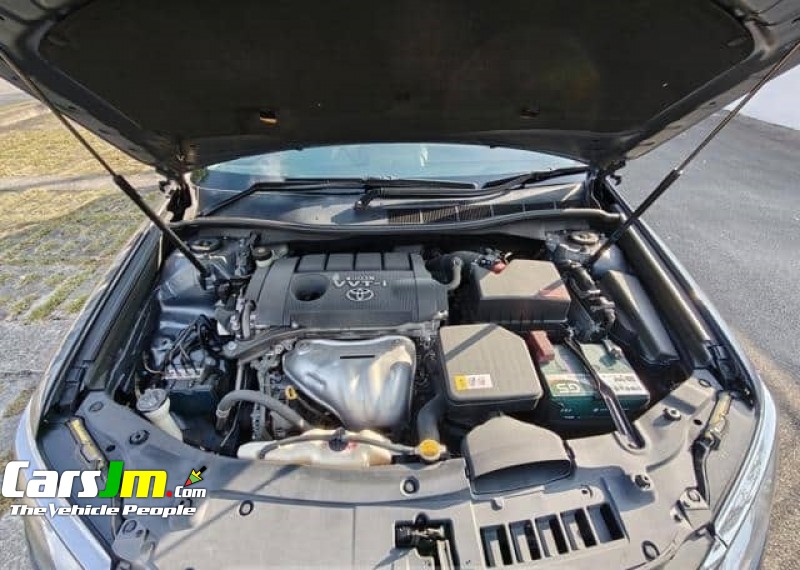 2016 Toyota Camry image3