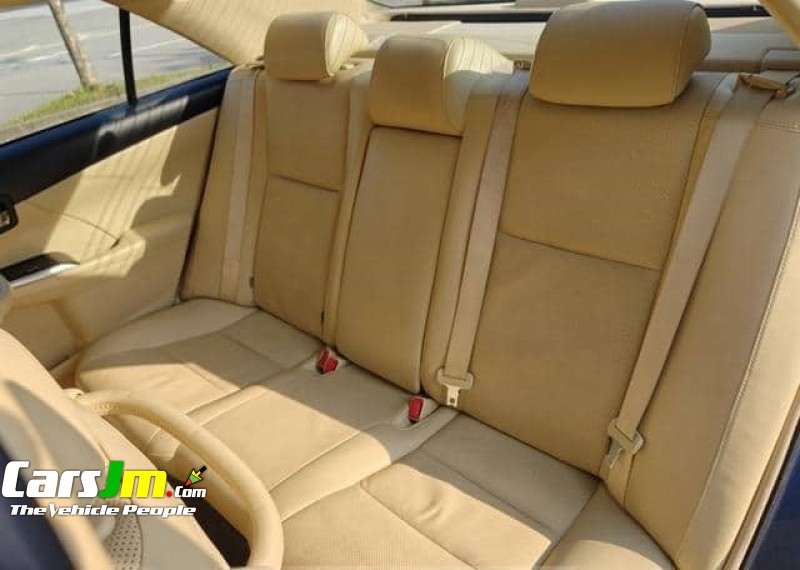 2016 Toyota Camry image11