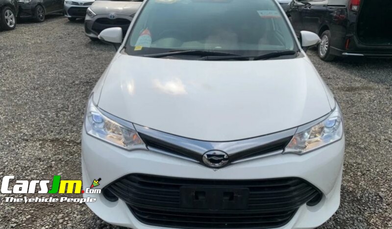 2016 Toyota Corolla Fielder image3