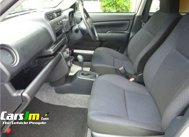 2017 Toyota Probox image5