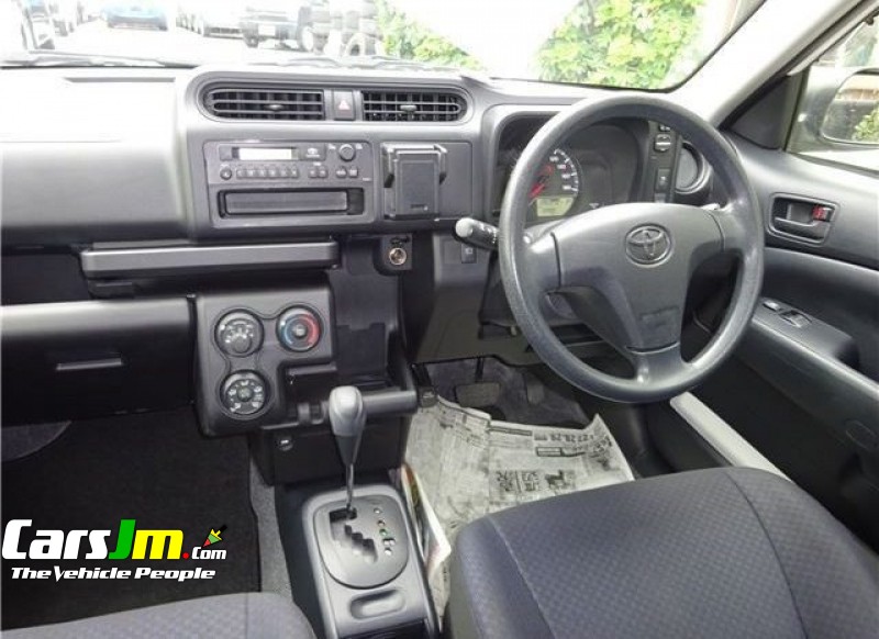 2017 Toyota Probox image7