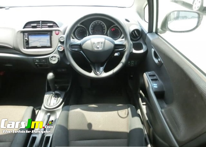 2013 Honda FIT SHUTTLE 15C image7