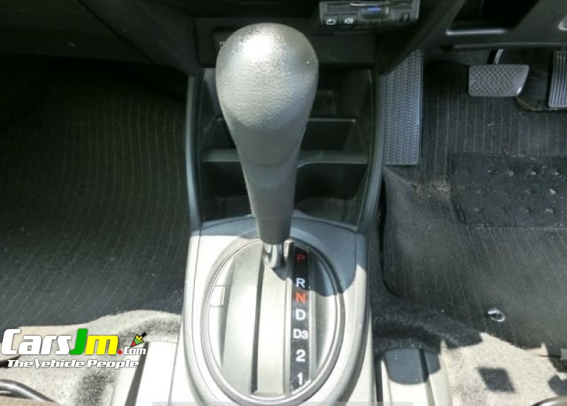2013 Honda FIT SHUTTLE 15C image10