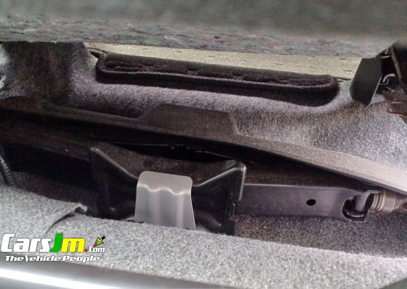 2012 Toyota VITZ image4