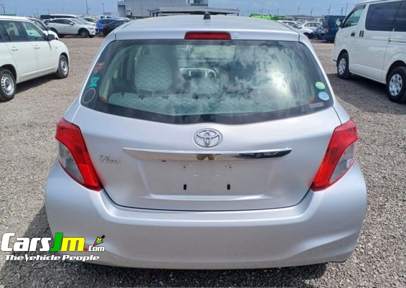 2012 Toyota VITZ image12