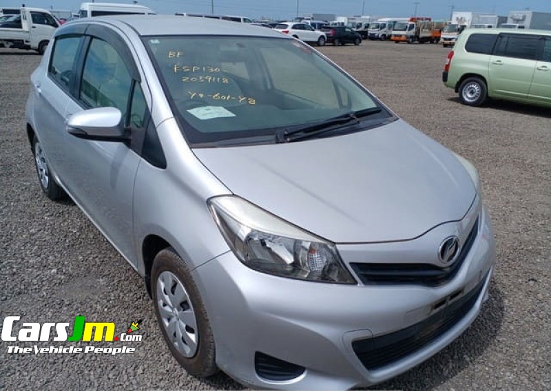 2012 Toyota VITZ image15