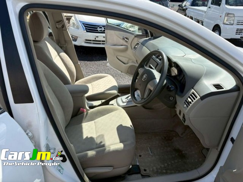 2009 Toyota COROLLA AXIO image1