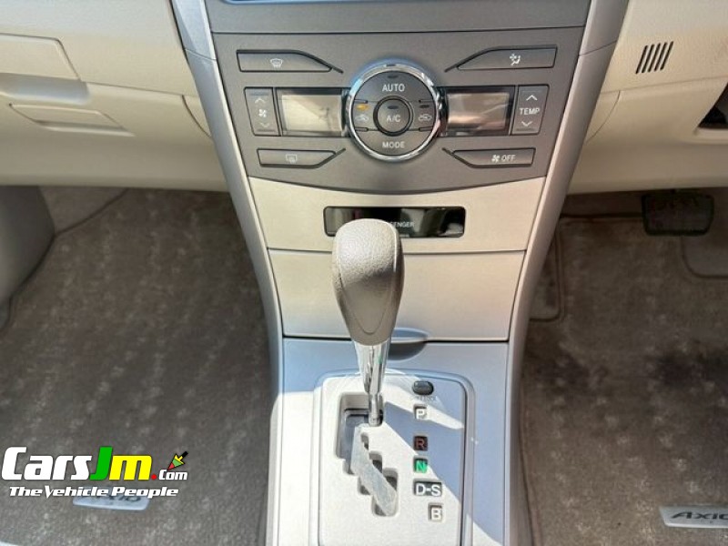 2009 Toyota COROLLA AXIO image9