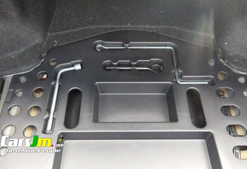 2017 Toyota MARK X 250S image2