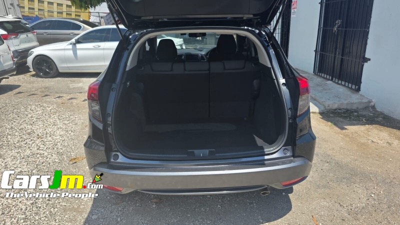 2017 Honda Vezel image8