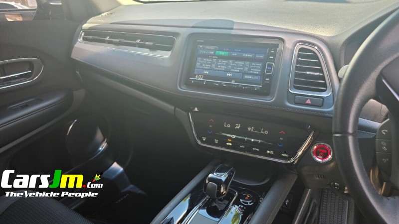 2017 Honda Vezel image17