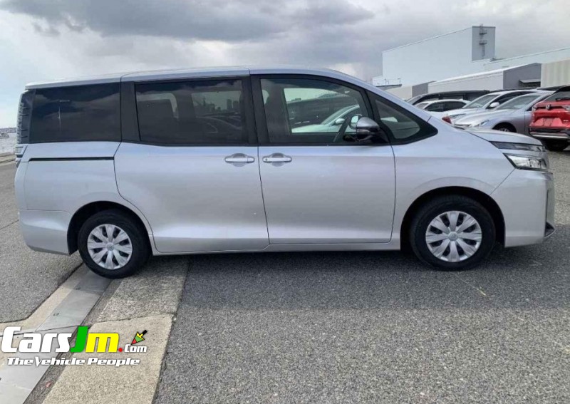 2019 Toyota Voxy  image5