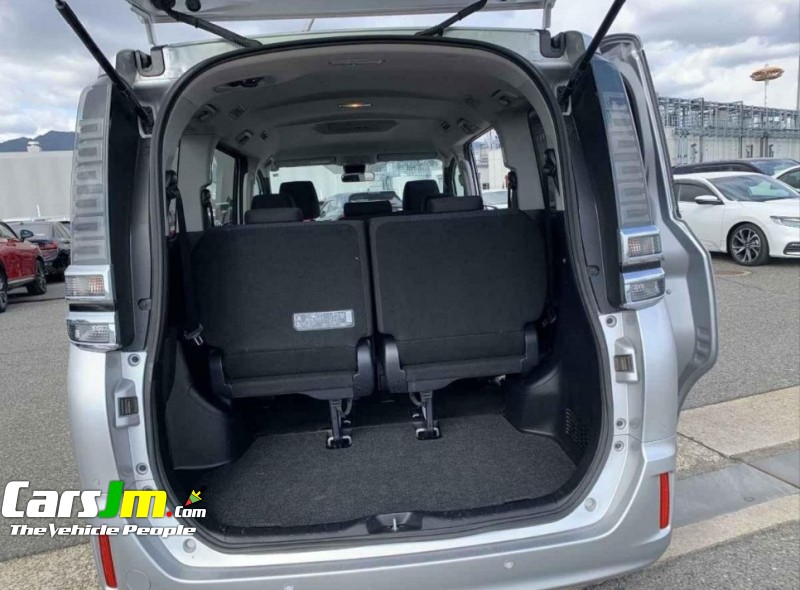 2019 Toyota Voxy  image6