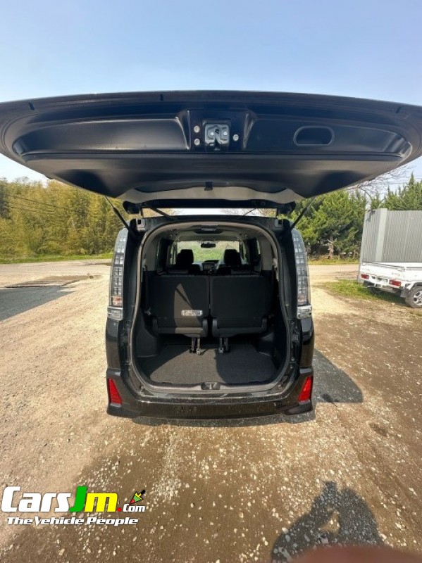 2018 Toyota Voxy ZS Kirameki image7