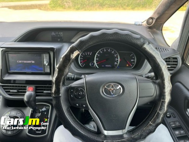 2018 Toyota Voxy ZS Kirameki image8