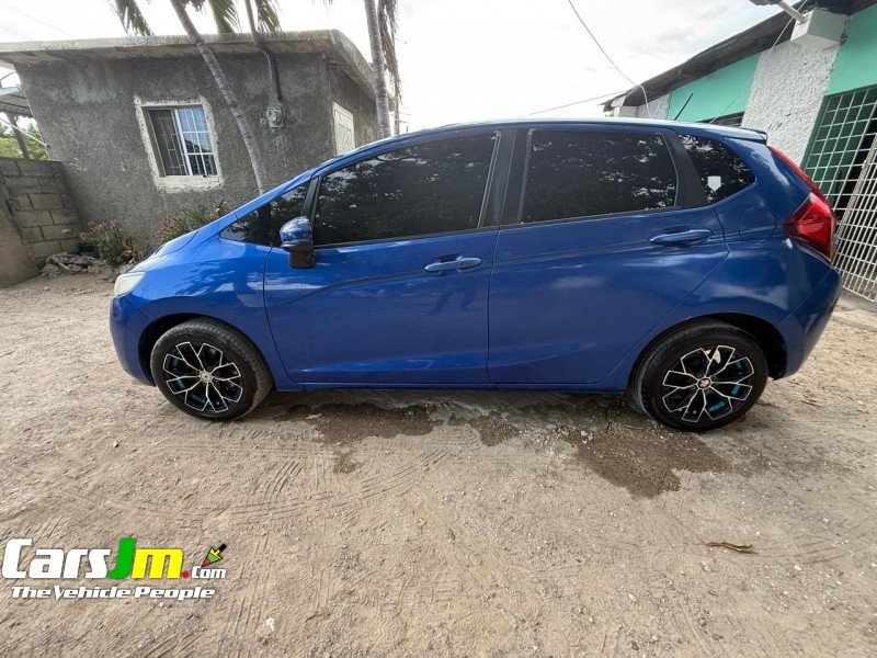 2017 Honda FIT image6