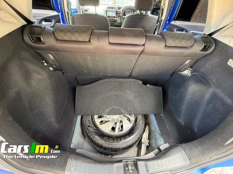 2017 Honda FIT image10