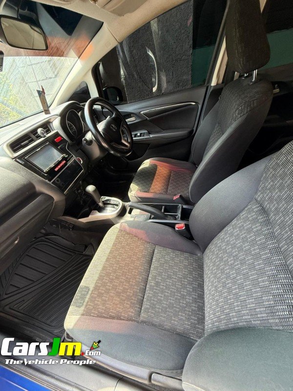 2017 Honda FIT image13