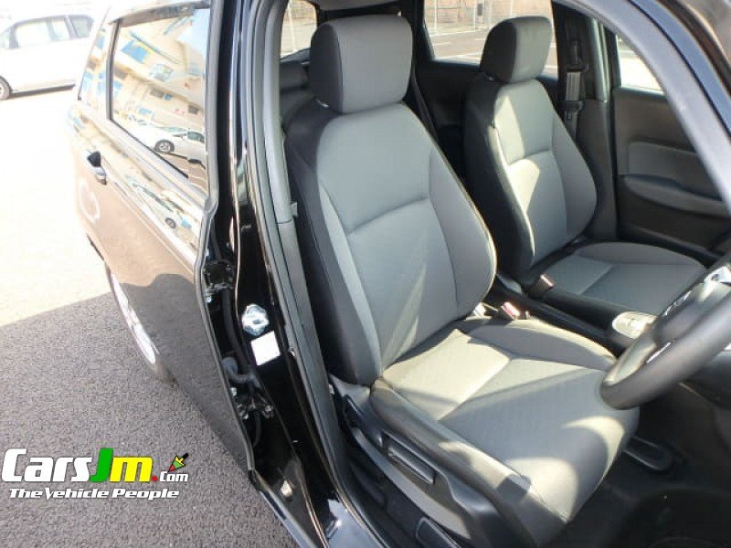 2020 Honda Fit image18