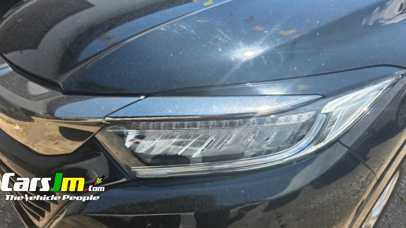 2017 Honda Vezel image13